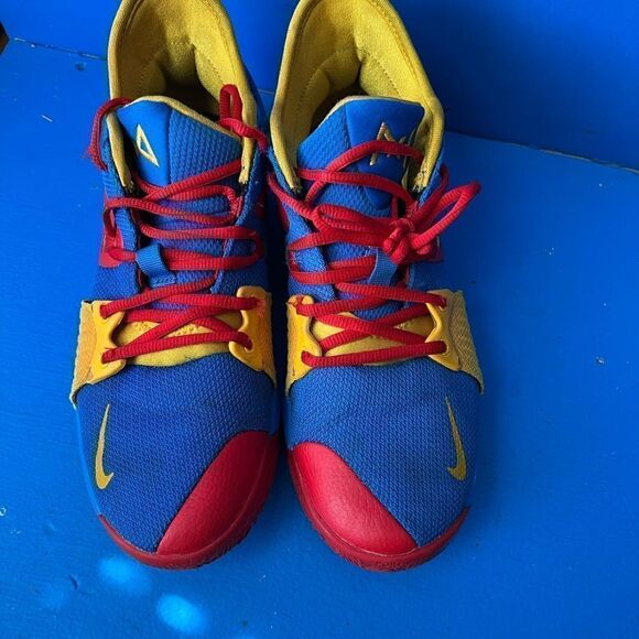 Men's 2018 Nike PG 2 Yellow /Red/Bue Cushioned Basketball Shoes Size 8 - Picture 3 of 6